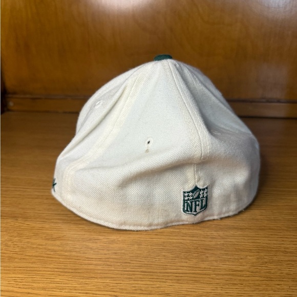 NY Jets Reebok NFL Hat – Size 7 3/8 – White Canvas w/ Sticker – Some Stains - Picture 2 of 5
